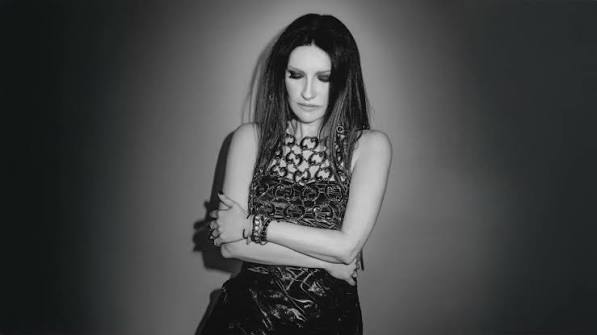 Estrenamos lo nuevo de Laura Pausini «MIENTES»