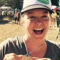 Julie Mahan's Instagram, Twitter & Facebook