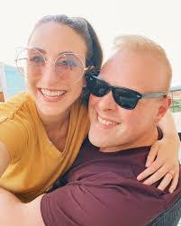 Jessica Mallow's Instagram, Twitter & Facebook