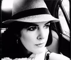 Gail Buckland's Instagram, Twitter & Facebook