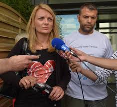 Très discrète sur sa vie privée, la comédienne parisienne a refait sa vie à los angeles, avec ses enfants et son mystérieux chéri américain. Arret Des Soins De Vincent Lambert Sa Femme Rachel Sort Du Silence