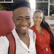 REFLEXIÓN AUTORÍA DE YUDITH NAVARRO, EDITOR: JULIO BONET, AÑADIMOS DE LA  BIBLIA COLOSENSES 1:16-17