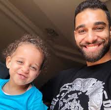 لا خلاف بين الأهلي واللاعب على التجديد. Ø¹Ù…Ø±Ùˆ Ø§Ù„Ø³ÙˆÙ„ÙŠØ© ÙŠØ¹Ù„Ù† ØªÙ‚Ø¯Ù…Ù‡ Ø¨Ø¨Ù„Ø§ØºØ§Øª Ø¶Ø¯ Ø¨Ø¹Ø¶ Ø§Ù„Ø£Ø´Ø®Ø§Øµ Ø¨Ø¹Ø¯ ØªØ¹Ø±Ø¶ Ø§Ø¨Ù†ØªÙ‡ Ù„Ù„ØªØ­Ø±Ø´ Ø¬Ø±ÙŠØ¯Ø© Ø§Ù„Ù…Ø§Ù„