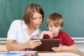 Comment Devenir Educateur Specialise Fiche Metier