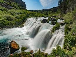 9 Waterfalls You Can T Miss In Southern Idaho Visit Idaho Idaho Travel Visit Idaho Idaho Adventure