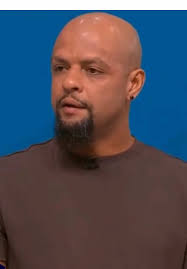 Existe um salto alto? 👀 Na opinião de Felipe Melo, pode ter um pouco de  soberba dos clubes brasileiros nos confrontos da Libertadores da América.  Concorda, torcedor? *Contém legenda automática ...