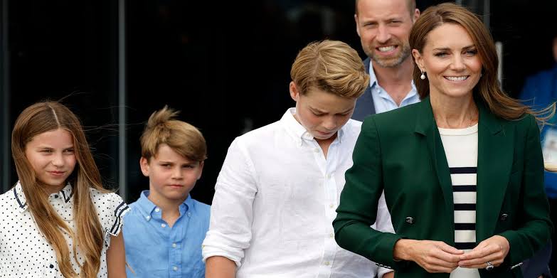 Kate Middleton, Prince William and all 3 kids make rare public outing