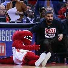 Drakeovodaily Drake Music Rap Us Drake Rihanna And Drake Drake Drizzy