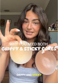 Grippy vs Sticky: Choosing the Right Cake for Your Outfits