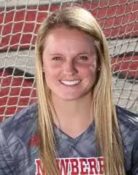 Caitlyn Warren's Instagram, Twitter & Facebook