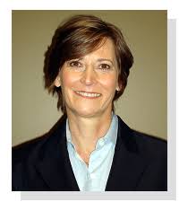 Mona Rosenberg's Instagram, Twitter & Facebook