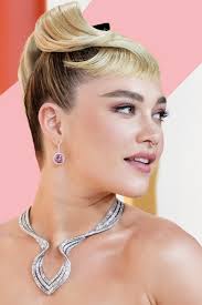 How Dare Florence Pugh Make Faded Hair Dye Look This Stylish