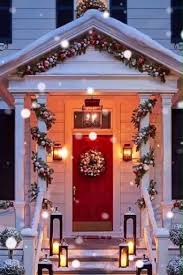 50 Atemberaubende Ideen Fur Die Weihnachtsveranda Decorating With Christmas Lights Christmas Porch Outdoor Christmas Lights
