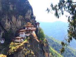 Apr 14, 2021 · bhutan is a small country in the himalayas between the tibet autonomous region of china and india. Bhutan Geheimnisvolles Konigreich