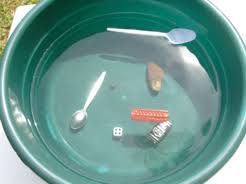 floats like a boat, sinks like a bean