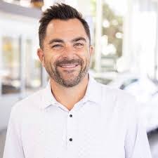 Donna Winborn's Instagram, Twitter & Facebook