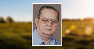 David Helzer's Instagram, Twitter & Facebook