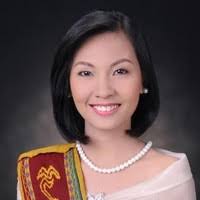 Monique Resultay