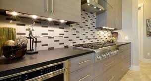 choosing under kitchen cabinet lights
