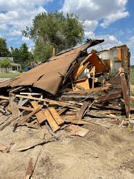 After fight to save Mead family cabin, structure collapses and is  demolished