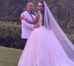 Deelishis shole knows how to pick 'em! Raymond Santana Marries Flavor Of Love S Deelishis People Com