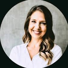 Dawn Ochmann's Instagram, Twitter & Facebook