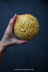 Pineapple crust dough instructions in a mixing bowl, mix the egg yolk, sugar, and butter with a hand mixer or whisk until fluffy and smooth. Pineapple Buns Po Lo Bao