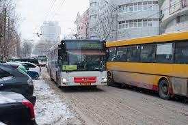 V Novogodnyuyu Noch I Prazdniki Izmenitsya Raspisanie Dvizheniya Obshestvennogo Transporta Permi Zvezda