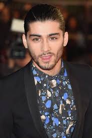Zayn malik hairstyles are characterized by shorter back and sides while leaving the tresses on the top considerably longer. Zayn Malik Hair Hairstyles Blonde Floppy Shaved Pink Glamour Uk