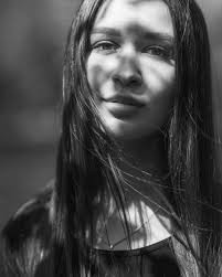 Grayscale Photo of a Pretty Woman · Free Stock Photo