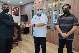 Hadir sama, ketua pegawai eksekutif ywp, zaizalnizam zainun. 2021 Yakeb