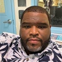 Vincent Sneed's Instagram, Twitter & Facebook