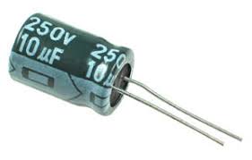 مكثف 10UF/250V من زاوية مختلفة