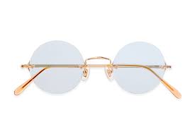 anaaki m 白山眼鏡店 hakusan megane は 1975年よりオリジナルフレームを製作しております 基本コンセプトは デザインしすぎない こと 眼鏡をかける方に自然と馴染むフレーム作りを心掛けております 白山眼鏡店 眼鏡 眼鏡 メンズ