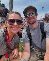 Samantha Orr's Instagram, Twitter & Facebook