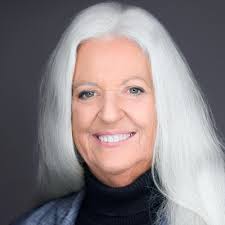 💡 The key to a successful career change: Transferable skills. You need to  show employers that you're ready to step into their job and succeed, even  if you've done different work in