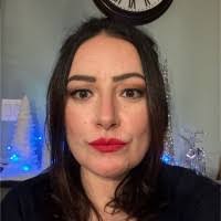 Lisa Dunkin's Instagram, Twitter & Facebook