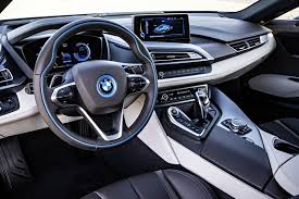 Bmw i8 cabrio is a prestige automobile that proves at the best the high status of the owner. Bmw I8 Prezzo Caratteristiche E Autonomia Dell Ibrida