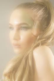 INTERVIEW: Becky and the Birds releases new EP 'Trasslig': "It's about  being able to be yourself and express yourself fully and truly. It's so  hard for women to be just themselves." —