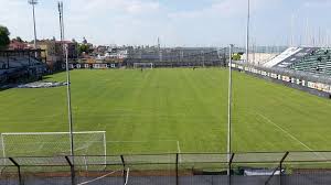 Stadio pierluigi penzo twitter una suggestiva immagine del penzo durante. Stadio Vecchio E Decadente Recensioni Su Stadio Pier Luigi Penzo Venezia Tripadvisor