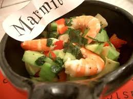 Salade Tropicale De Crevettes A L Ananas Et A La Coriandre Recette Crevette Ananas Recettes De Cuisine Coriandre Recette