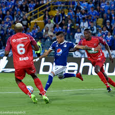 Cubrimiento en línea a través de bolvia.com Resumen Millonarios Vs Patriotas