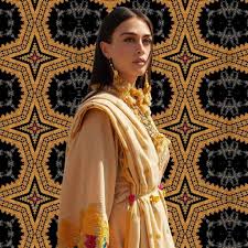 Esra bilgic aka halime hatun became a household name of pakistan after the classical series drilis: New Special Edition Khaadi X Esra Featuring Esra Bilgic Showbiz And Fashion