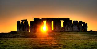 Desde la más remota antigüedad ha habido hombres sabios que, además de observar los movimientos del sol, fueron anotando las variaciones que ocurrían a lo largo del año. Solsticio De Verano Signos Y Simbolos