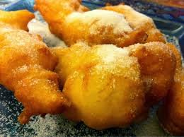 In puglia le facciamo dolci e salate e vi mostriamo. Le Pettole Tarantine Il Dolce Fritto Del Natale Ilvegano It