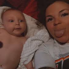 kelli daugherty (@kdaugherty4)