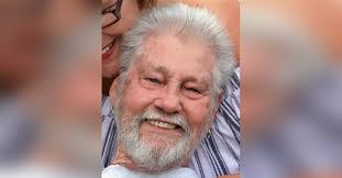 Evan Lash's Instagram, Twitter & Facebook