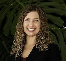 Laura Townsend's Instagram, Twitter & Facebook