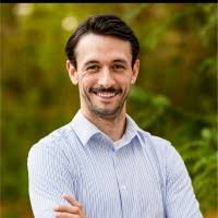 Hunter Kemp's Instagram, Twitter & Facebook