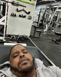 Raymond S Broughton (@fightthefat_vsg) • Instagram photos and videos